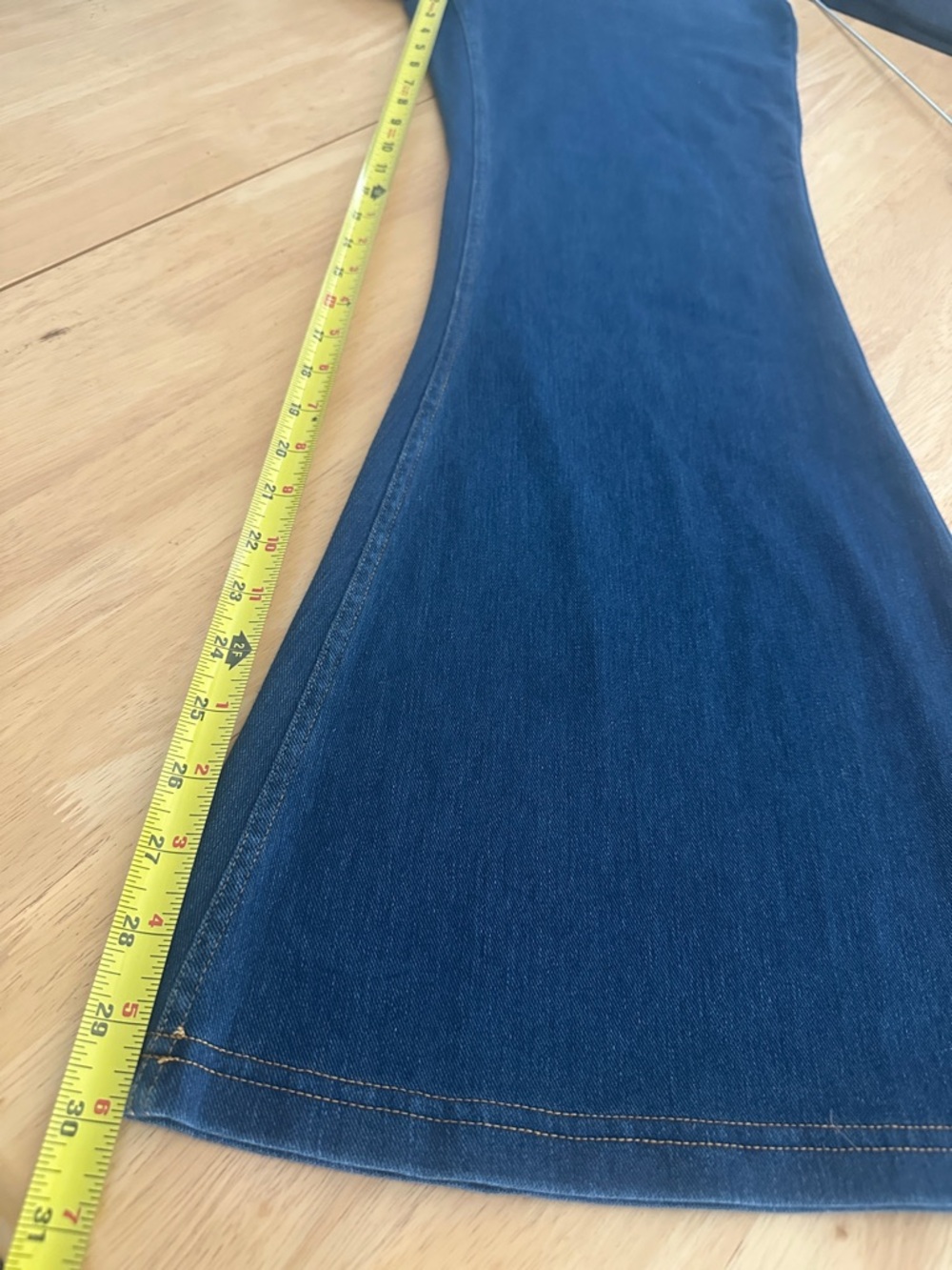 Halara Flex High Waist Crossover Pocket Flare Stretch Washed Casual Jeans Sz XL - Picture 12 of 16